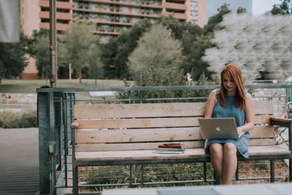Trabajar desde casa, desde el campo, o desde otro país | Aceprensa – Luis Luque
