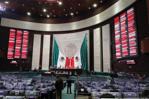 En San Lázaro también hay muchas iniciativas pendientes