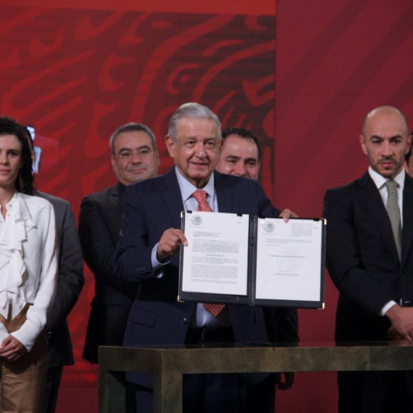 13 de Abril, siguiente capítulo de AMLO VS Outsourcing