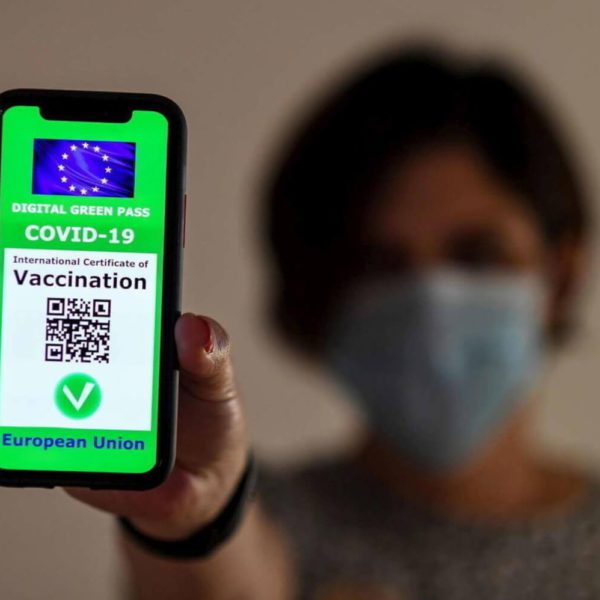 Ejemplo a seguir… Italia; obligatorio certificado de vacunación para trabajar… al final sin manifestaciones