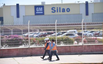 Empieza la disputa por la firma de nuevo contrato colectivo en General Motors de Silao