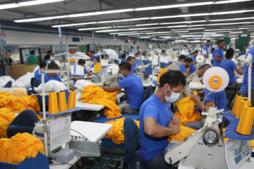 Empleo en Maquila: Leve Descenso