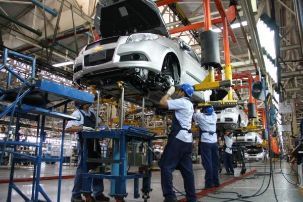 Legitima sector automotor un tercio de los contratos