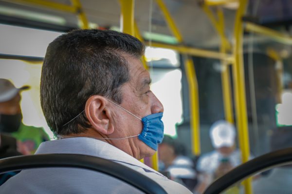 Pueden estados obligar cubrebocas