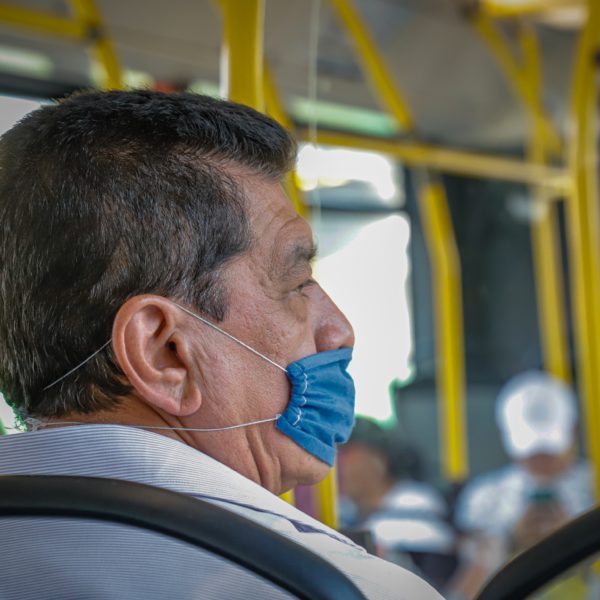 Pueden estados obligar cubrebocas