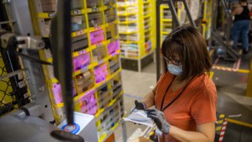 Amazon permitirá que sus empleados vacunados en EU dejen de usar cubrebocas