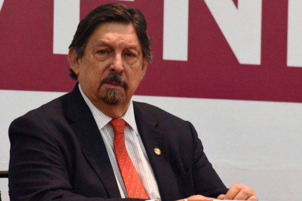 Gómez Urrutia firma en Perú convenio que crea el Frente Internacional Minero