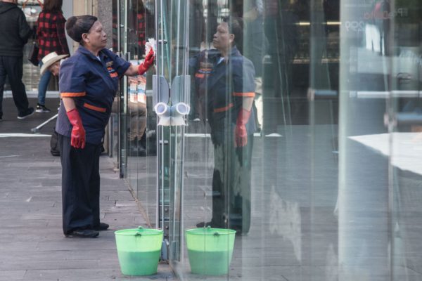 “Violenta lo más sagrado”: radiografía de la iniciativa que permitía a los bancos cobrarse a lo chino del salario