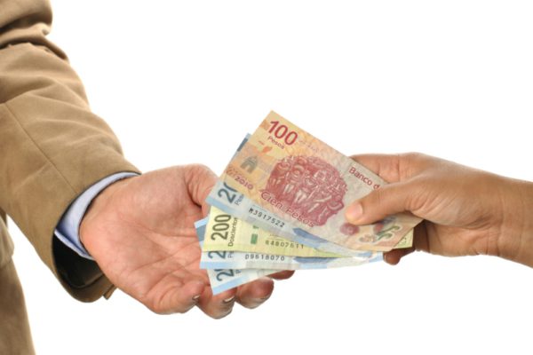 Créditos de nómina y personales registran costos similares
