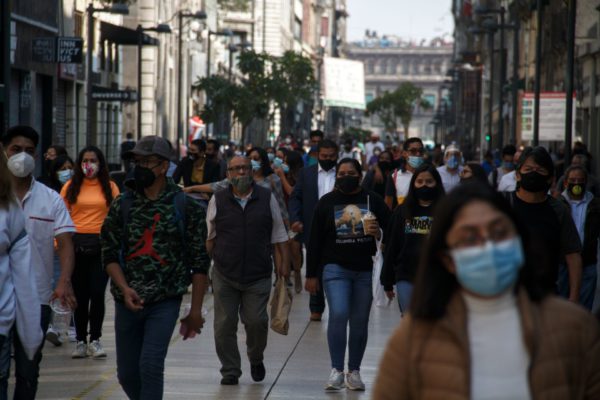 Persiste discriminación en empresas por el color de la piel, indica estudio