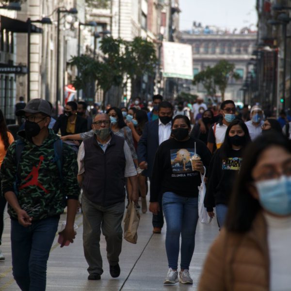 Persiste discriminación en empresas por el color de la piel, indica estudio