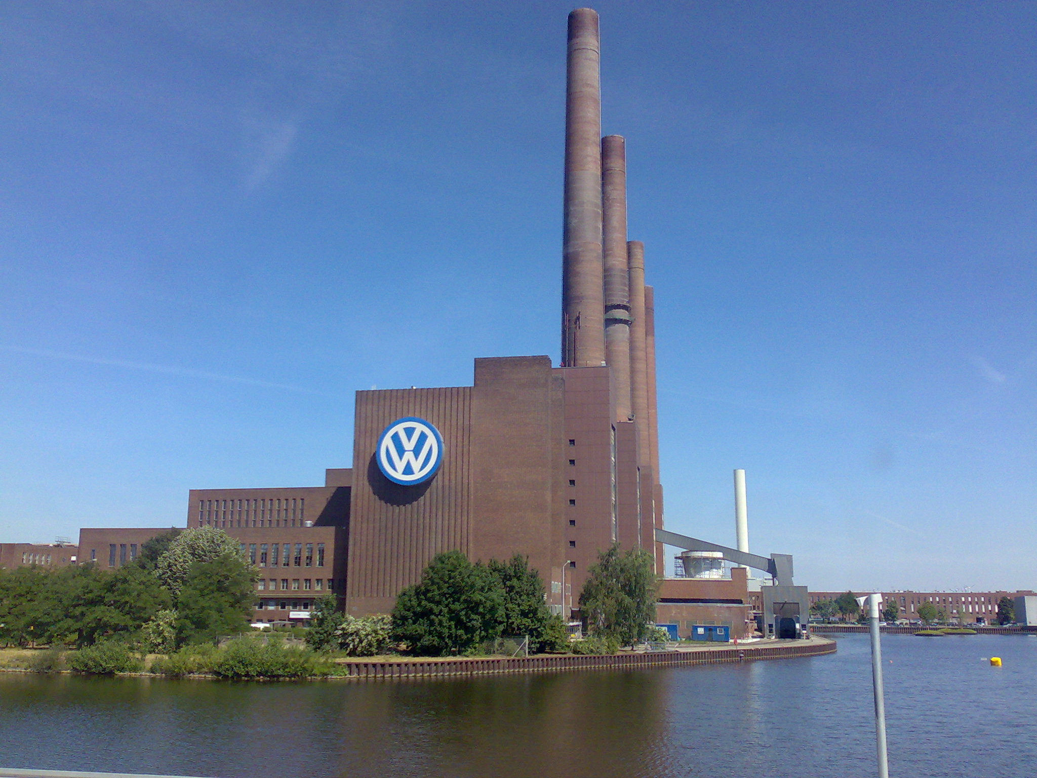 Sindicato de VW votará convenio de revisión contractual
