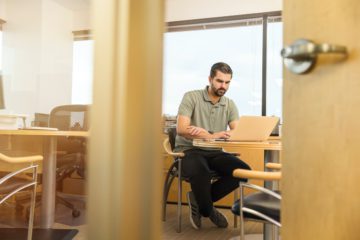 Inviable, reducir jornada laboral a 6 horas: expertos