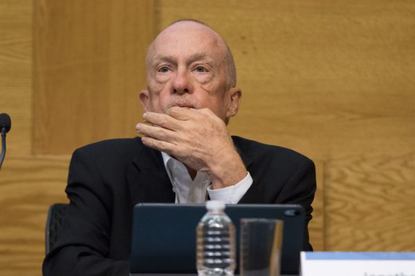 Alza salarial podría provocar mayor inflación.- Heath
