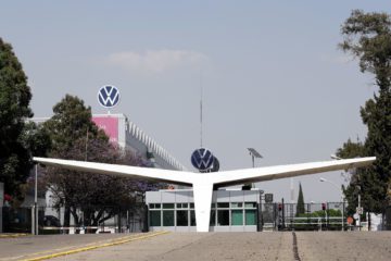 Acepta alza de 11 por ciento el sindicato de la VW-Puebla