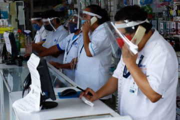 Alistan acuerdo para quitar medidas contra Covid en los centros de trabajo
