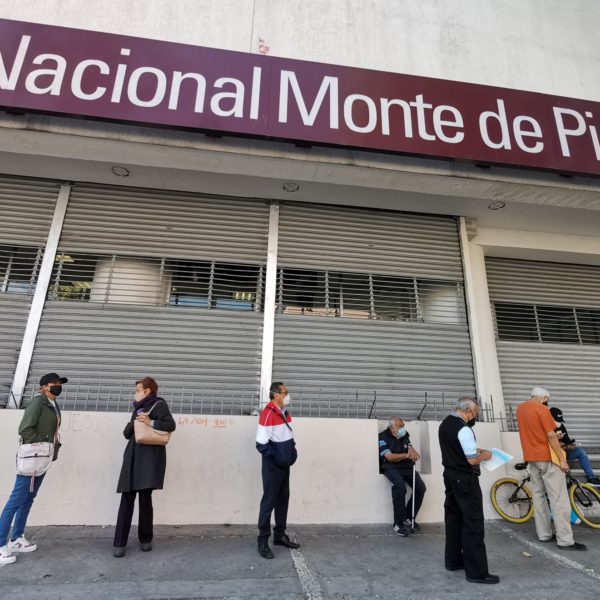 Emplaza a huelga Monte de Piedad