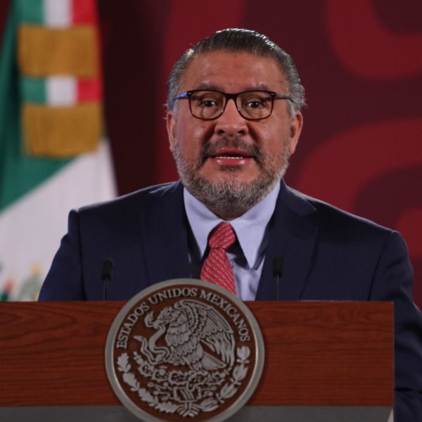 Presumen despido de 2 mil empleados