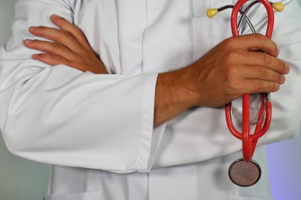 Acusan investigadores de la salud a la JFCA de impedir que estalle su huelga