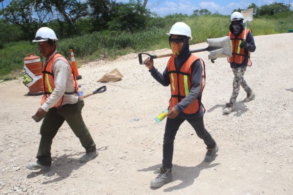 Sector obrero pide 25% de incremento al salario mínimo para el 2023