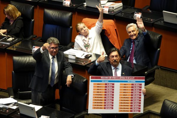 A la mitad del camino reforma para aumentar vacaciones