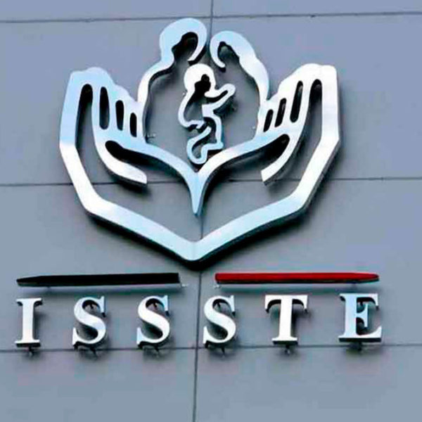 Detona protestas en el Issste cambio en registro de asistencia