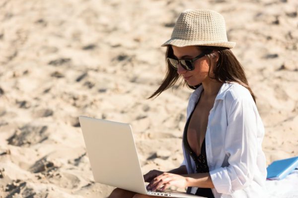 Cómo mezclar trabajo y placer cuando sales de vacaciones