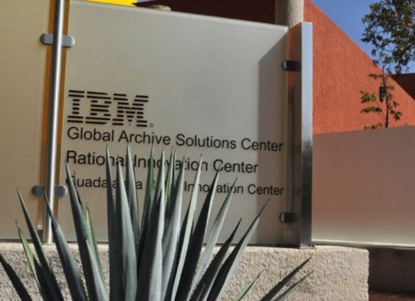 Sustituirá IBM 8 mil empleos con IA