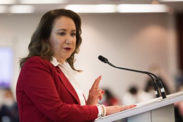Fija UNAM nueva postura sobre caso ministra