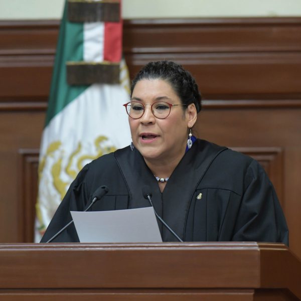 Lenia Batres asume cargo de ministra; urgen parcialidad en la Suprema Corte de Justicia