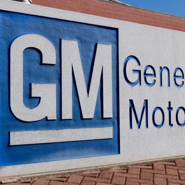 Sindicato de GM Silao aprueba contrato con incremento salarial global de 14.4%