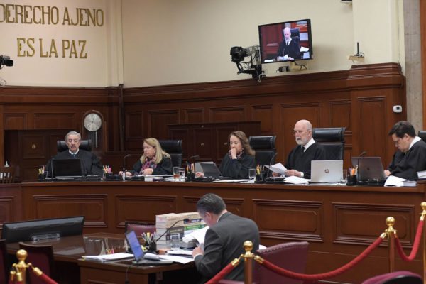 Obligatoria Segunda Sala SCJN trabajadores en lo individual, carecen de interés legítimo en amparo por toma de nota