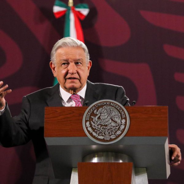 Según la proyección de AMLO, Morena está a un escaño de mayoría calificada