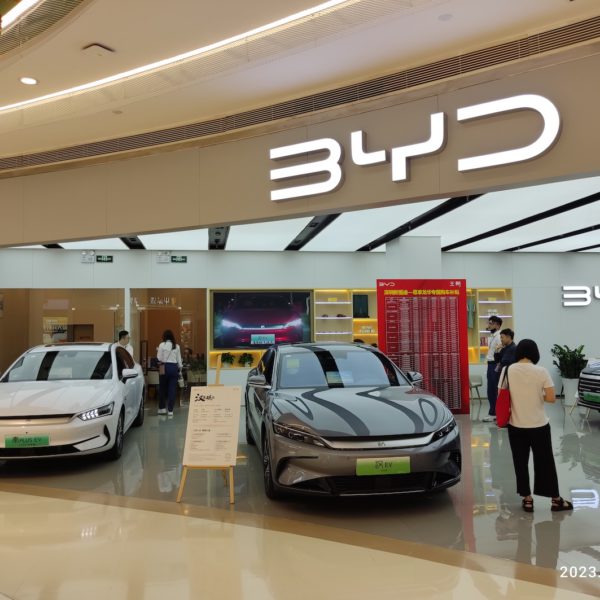 BYD creará 10.000 empleos con planta en México
