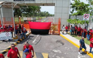 ArcelorMittal retira su oferta y denuncia “extorsión” de obreros