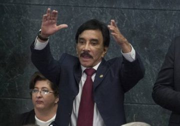 Piden orden de aprehensión en contra de Víctor Flores Morales
