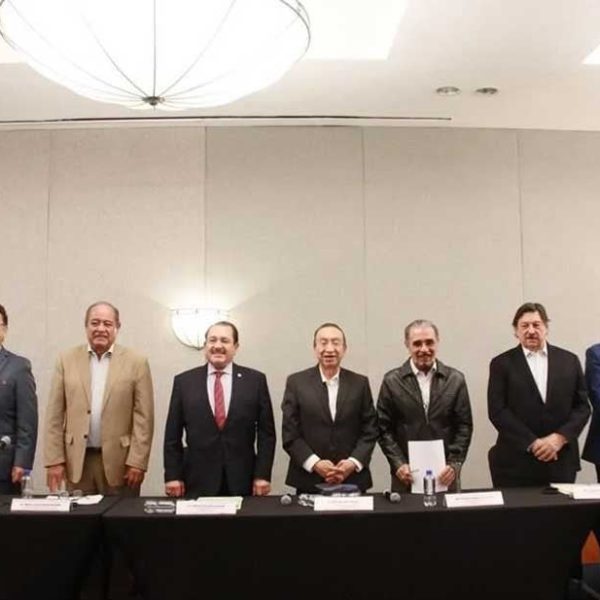 Conforman sindicatos nuevo frente laboral
