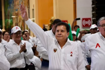 Arrasa Aldana del Sindicato Petrolero