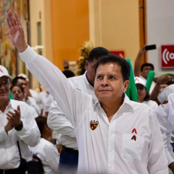 Arrasa Aldana del Sindicato Petrolero