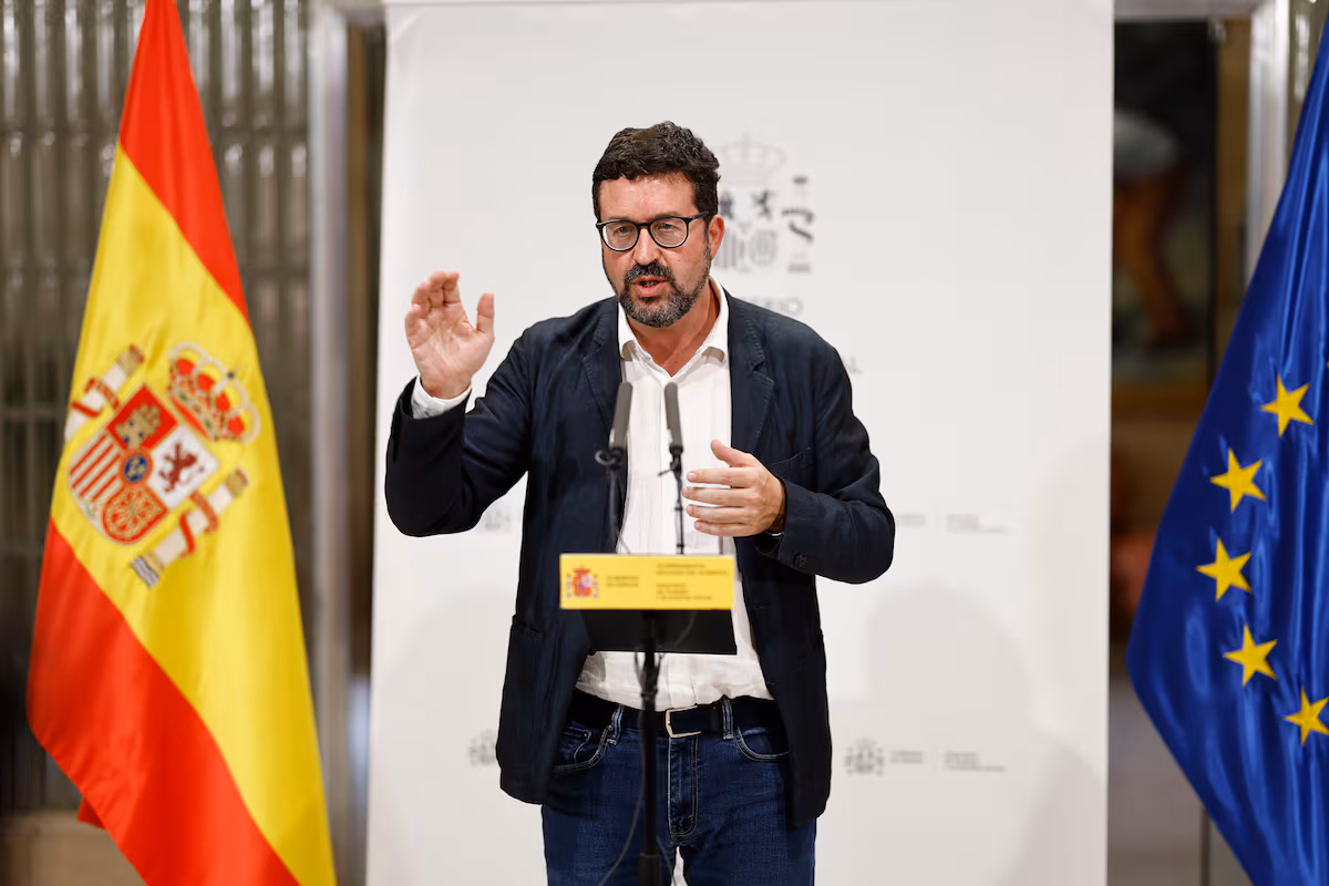 El Gobierno ofrece subvenciones a las pymes a cambio de reducir la jornada
