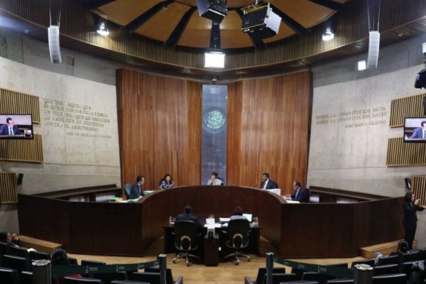 Contradicción de criterios SCJN: Competencia en materia laboral