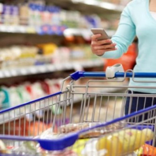 Consumidor cauteloso casi pesimista en septiembre