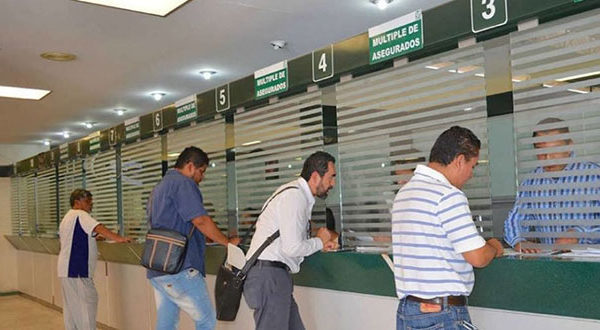 Puestos de trabajo afiliados al IMSS
