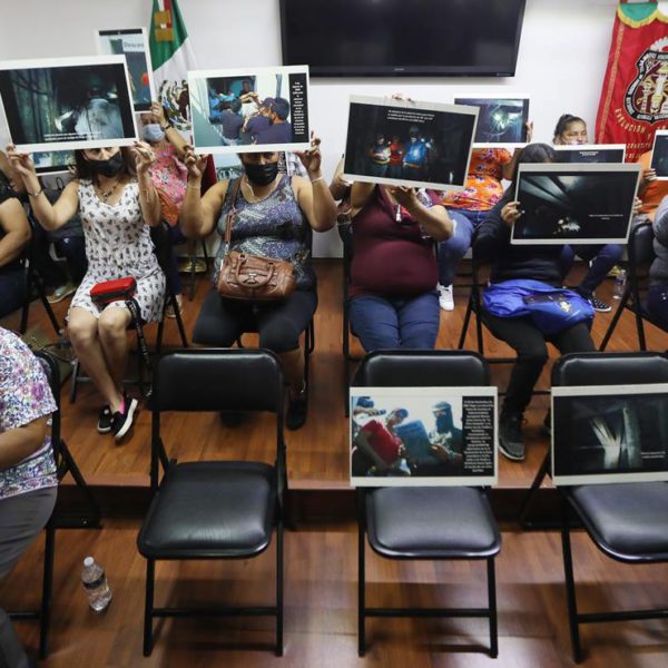 Viudas de Pasta de Conchos recibirán pensión de un salario mínimo