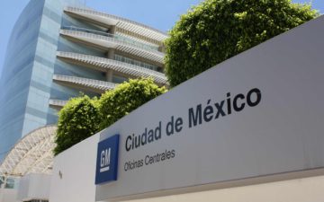 General Motors evalúa trasladar producción de México y Canadá a EU