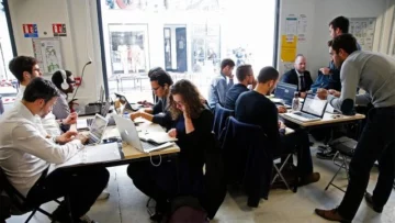 Mantener hábitos saludables, principal propósito de los trabajadores para el 2025