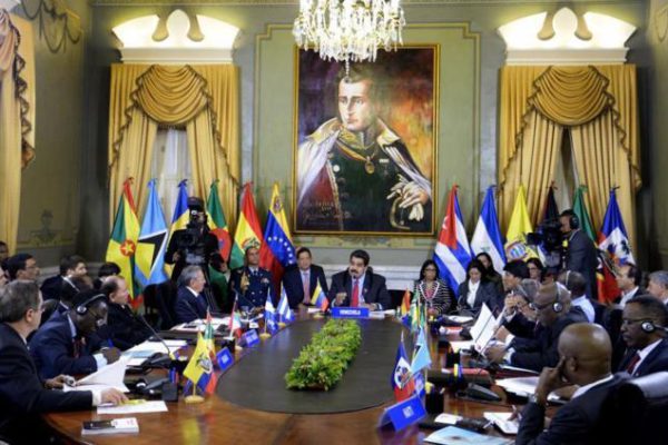 ¿Cuánto deben ganar los funcionarios públicos?