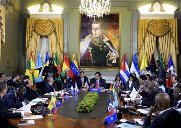 ¿Cuánto deben ganar los funcionarios públicos?
