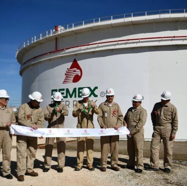 Ordenan a Pemex reinstalar a empleado