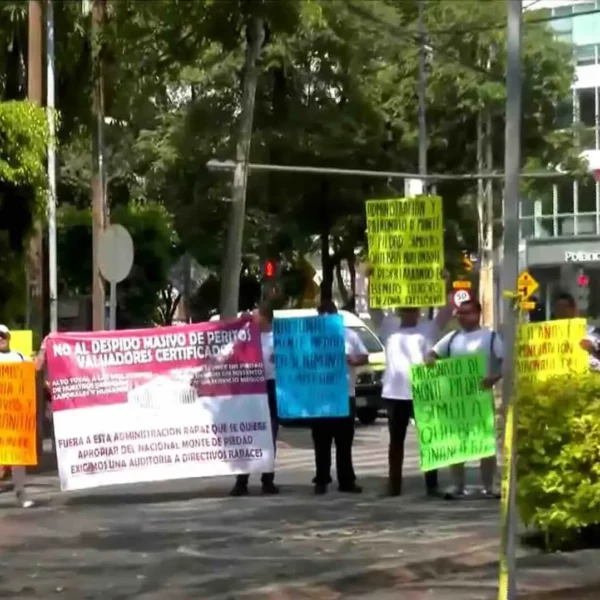 Peritos de Monte de Piedad exigen respeto a sus derechos laborales